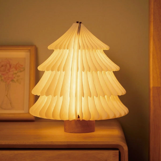 Lighting fixtures: floor lamps, table lamps